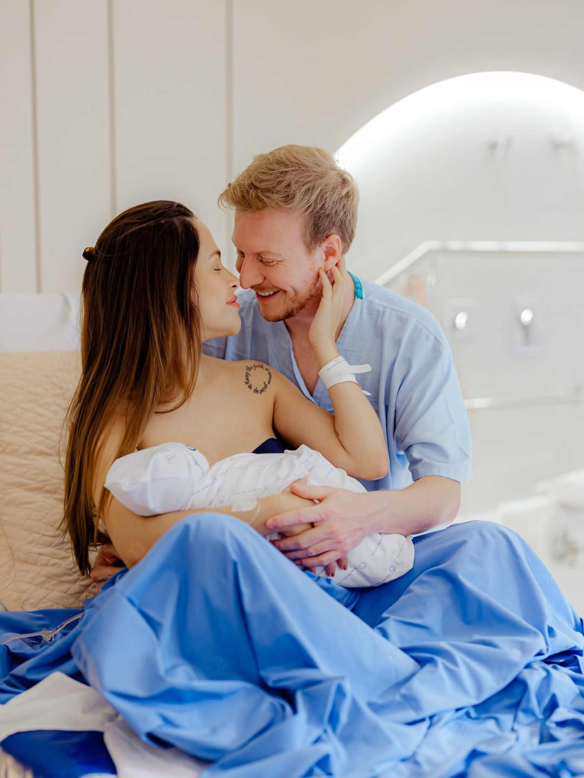 Gabi Luthai e Teo Teló anunciaram nascimento de Matteo - Reprodução/Instagram