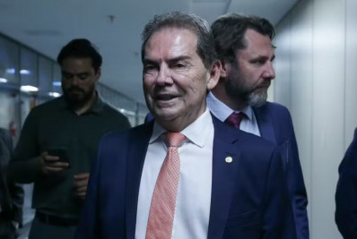 Paulinho da Força lança pré-candidatura ao Senado com apoio de Hugo Motta