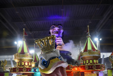 Vídeo! Salgueiro mostra detalhes de carro alegórico