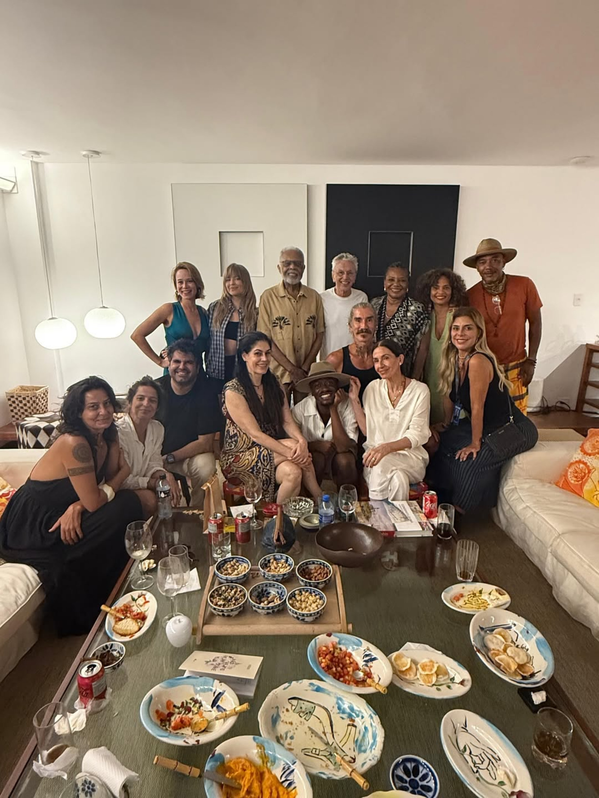 Flora Gil, Gilberto Gil, Caetano, Paula Lavigne, Margareth Menezes, Luísa Sonza e Mariana Ximenes - Reprodução / Instagram