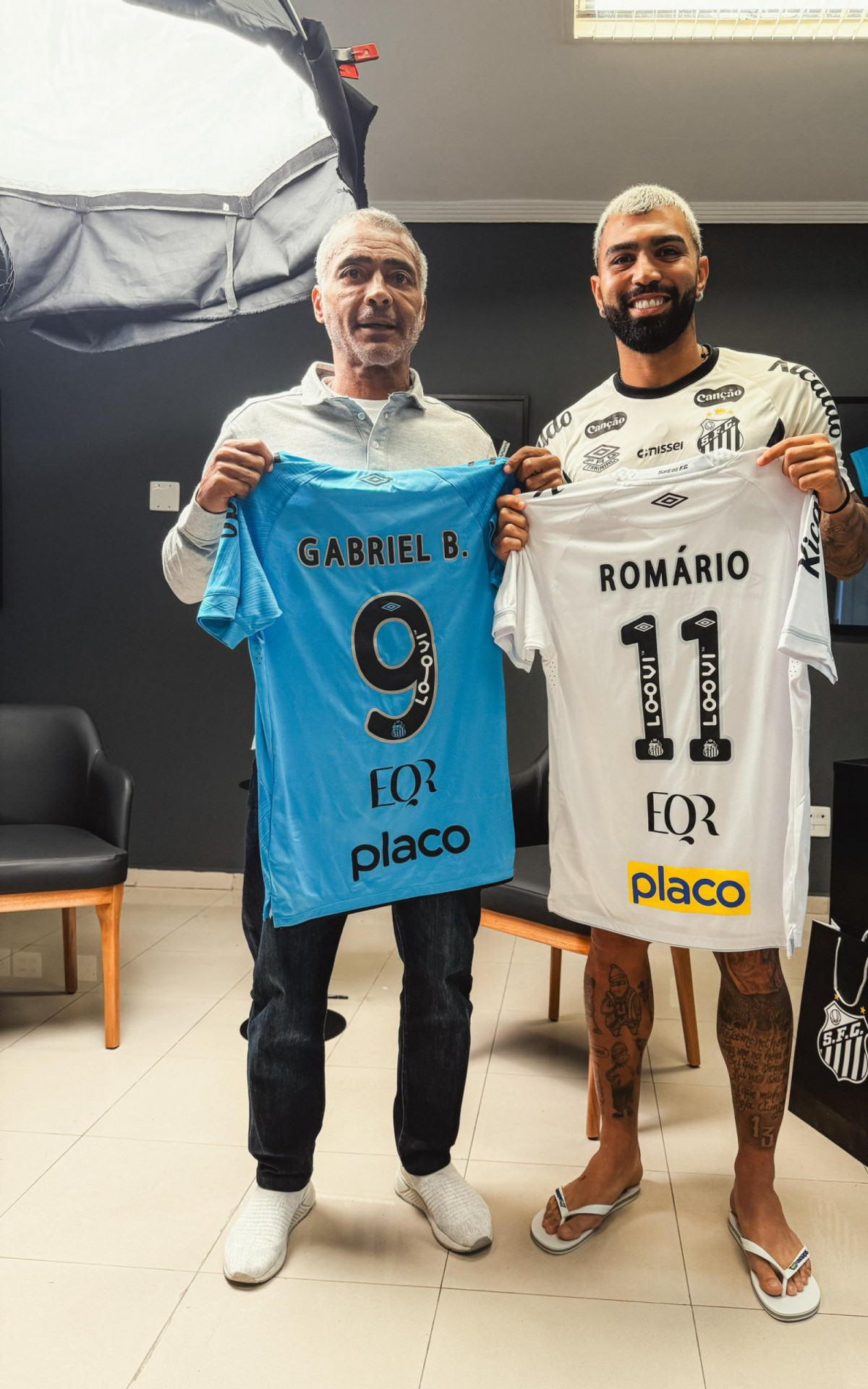 Romário esteve no CT do Santos para entrevistar Gabigol - Divulgação / Santos