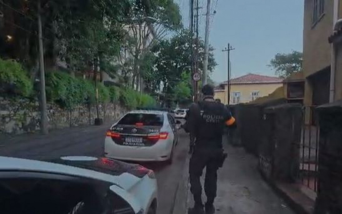 Agentes atuam no Morro dos Prazeres e Escondidinho, em Santa Teresa - Reprodução