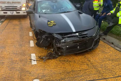 Dupla do Tottenham se envolve em acidente a caminho de jogo da Liga dos Campeões