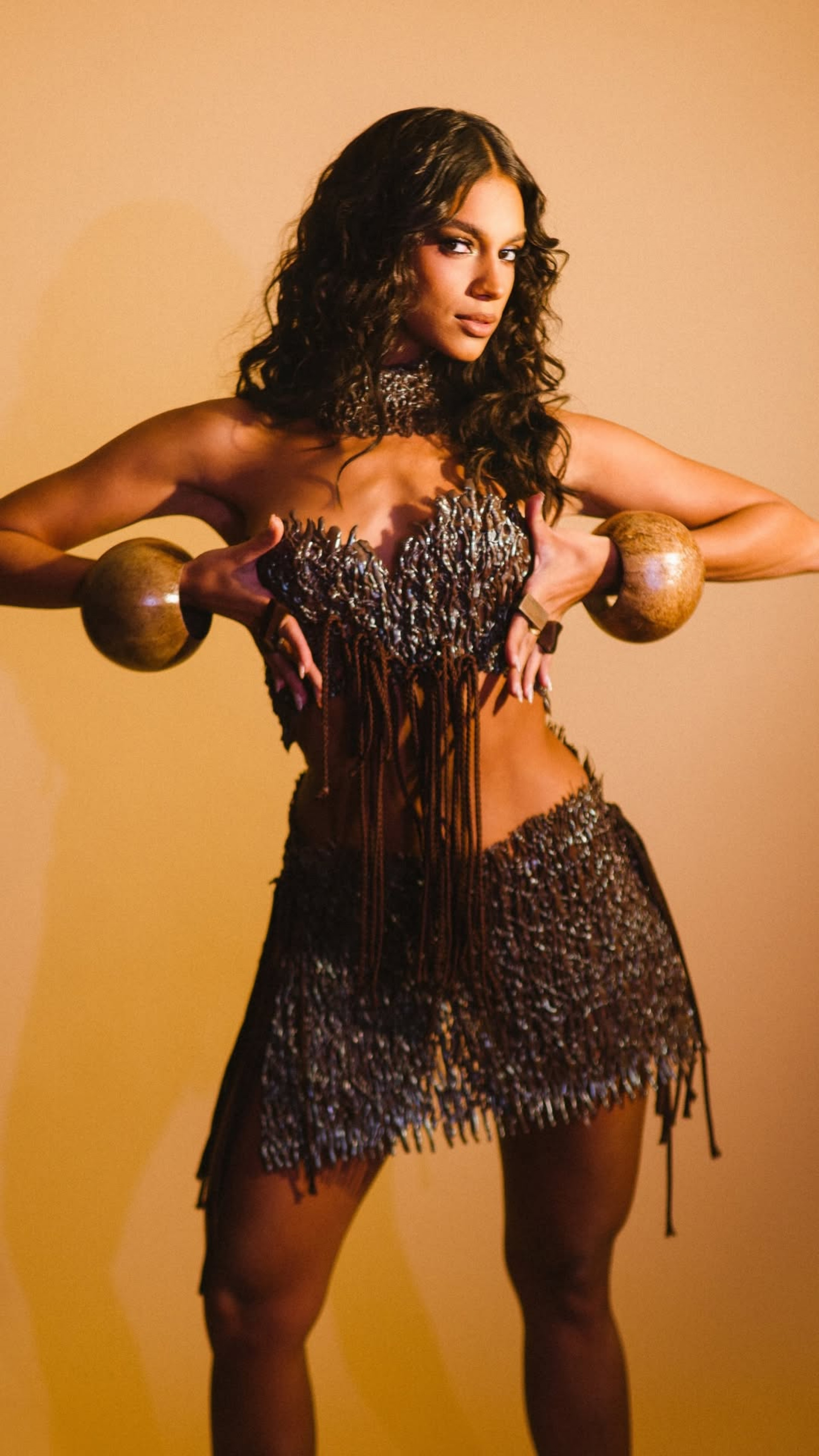 Alane Dias é musa da agremiação de Duque de Caxias - Reprodução/Instagram