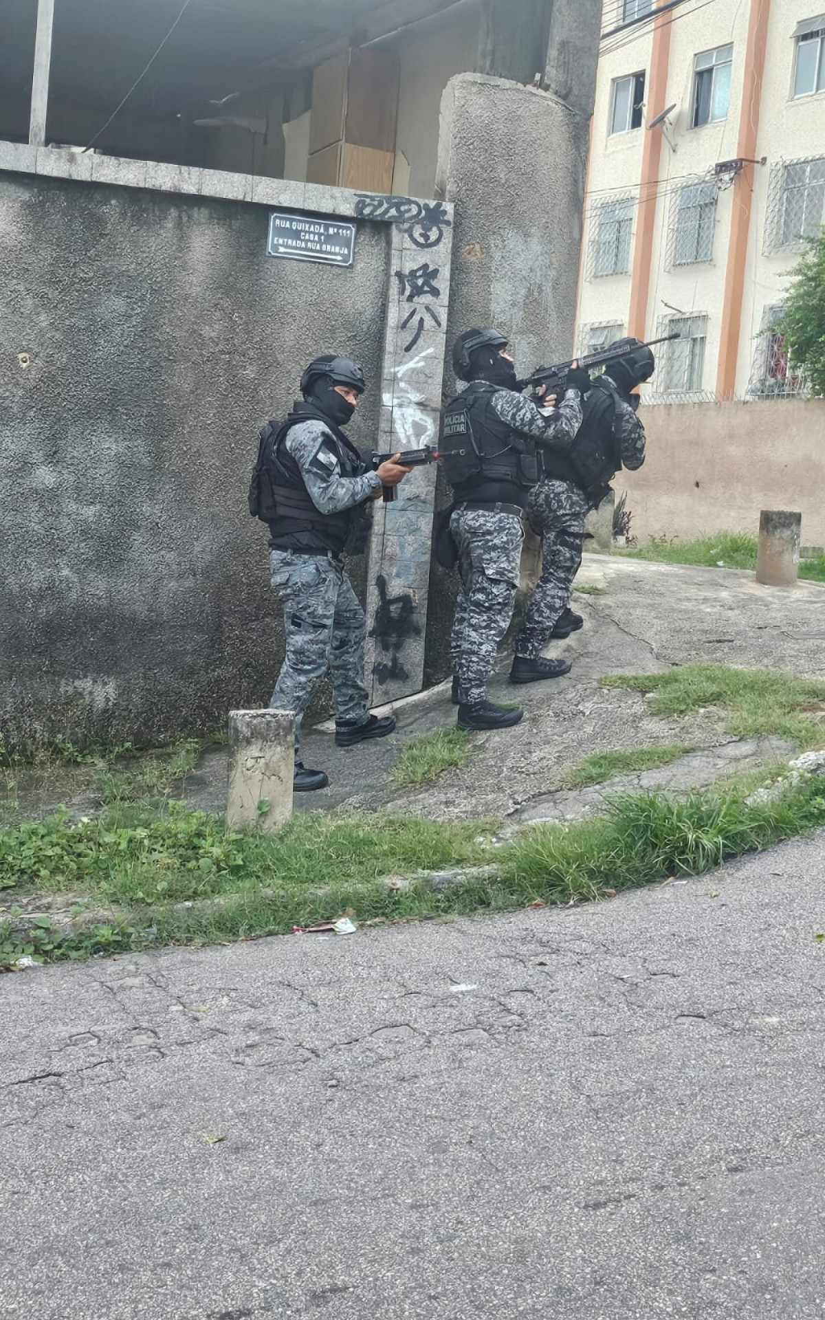 PMs também atuam no Morro da Fé e Sereno, no Complexo da Penha - Divulgação