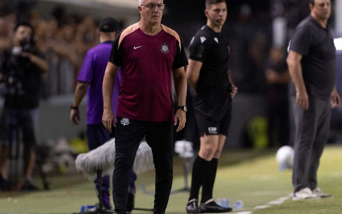 Dorival confirma que Alisson n&atilde;o ser&aacute; refor&ccedil;o do Corinthians: “Uma pena”