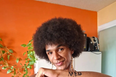 Estudante negra e trans denuncia ataques nas redes após passar em Medicina na Uerj