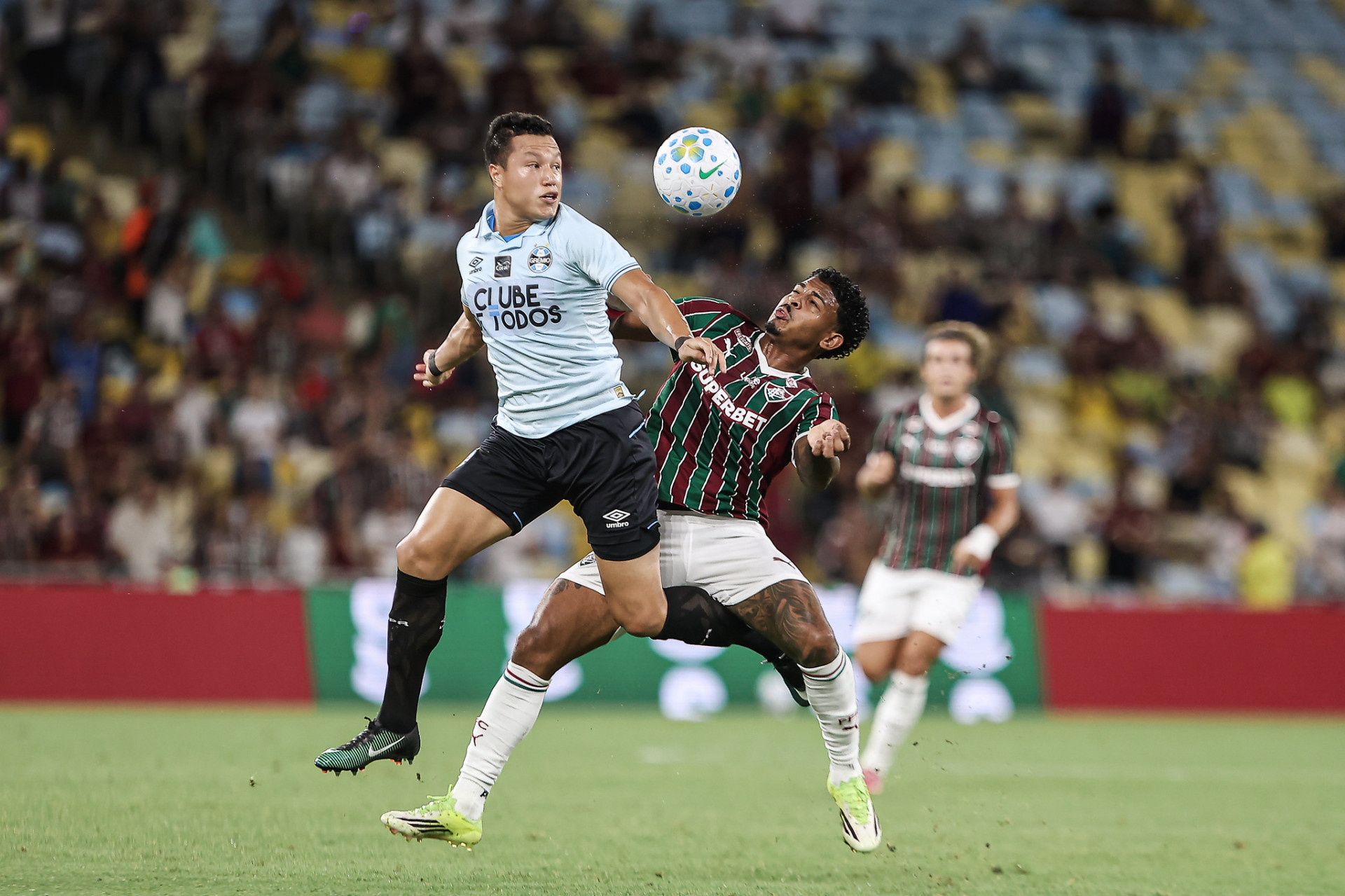 John Kennedy em ação contra o Grêmio, nesta quarta-feira (28), no Maracanã, pela 1ª rodada do Brasileirão - Lucas Merçon/Fluminense FC