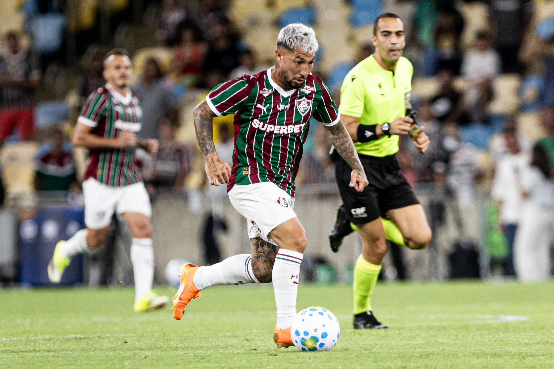 Acosta em ação contra o Grêmio, nesta quarta-feira (28), no Maracanã, pela 1ª rodada do Brasileirão - Marina Garcia/Fluminense FC