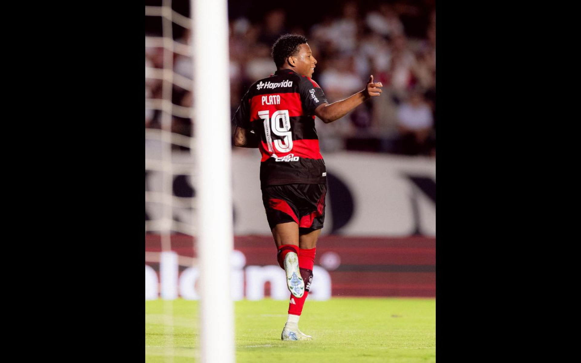 Gonzalo Plata celebra gol marcado pelo Flamengo sobre o São Paulo, no Morumbis - Adriano Fontes / Flamengo