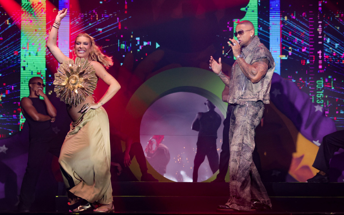 Lore Improta e L&eacute;o Santana se apresentam na Noite da Aclama&ccedil;&atilde;o