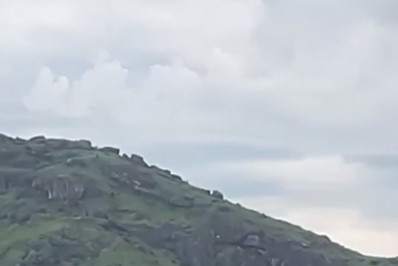 Dois policiais são baleados em troca de tiros com traficantes em Campinho