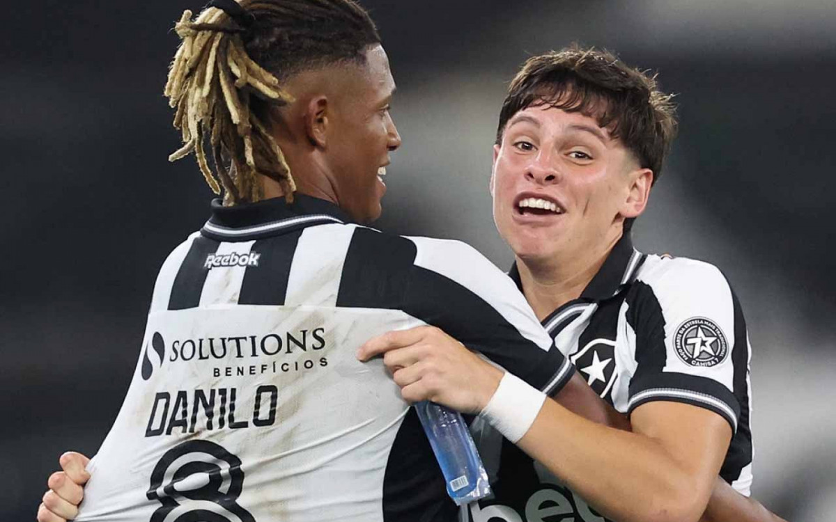 Anselmi rasga elogios a Danilo e Montoro em “noite maravilhosa” do Botafogo