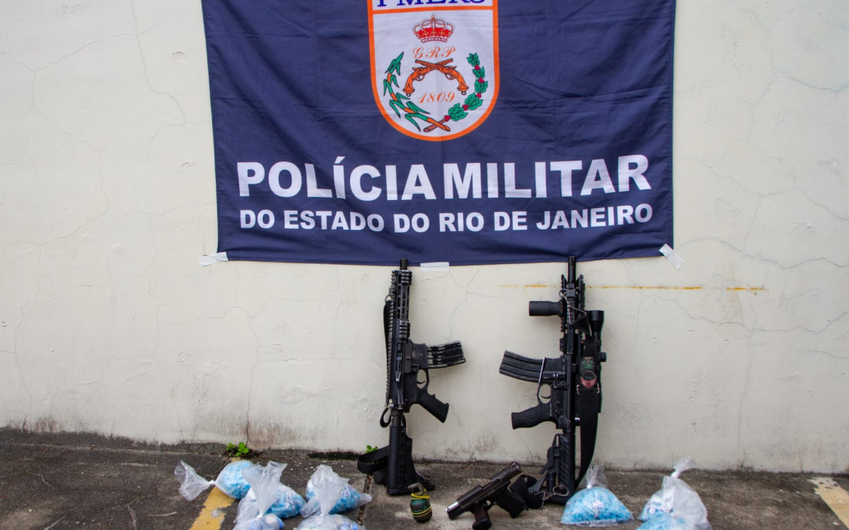 Material apreendido da opera&ccedil;&atilde;o no Morro do Dend&ecirc;