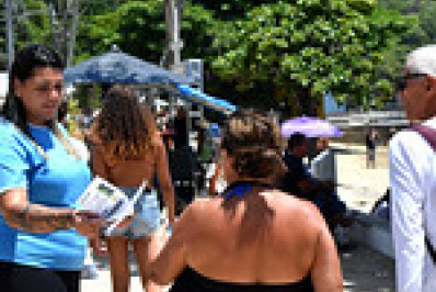 Vila do Abraão tem campanha educativa sobre descarte de lixo