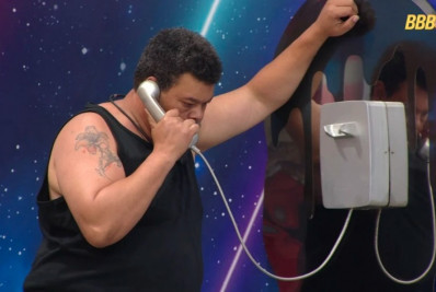 BBB 26: Babu Santana atende Big Fone e suspeita de ida ao Paredão'