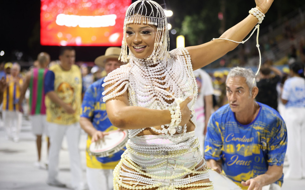 Juliana Alves na Unidos da Tijuca
