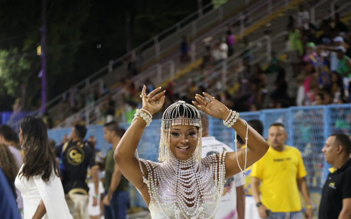 Juliana Alves na Unidos da Tijuca