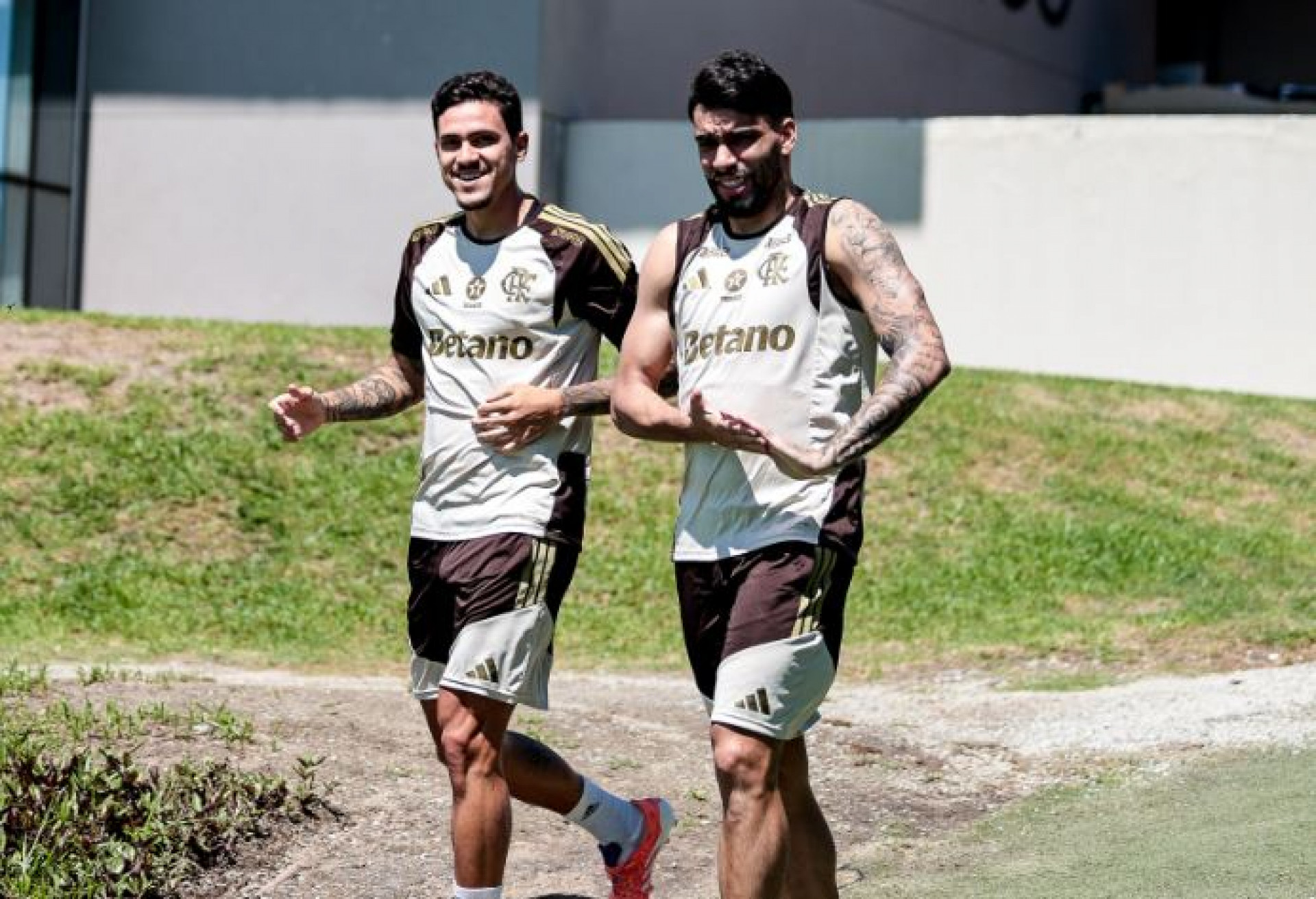 Lucas Paquet&aacute; realiza primeiro treino pelo Flamengo - Flamengo