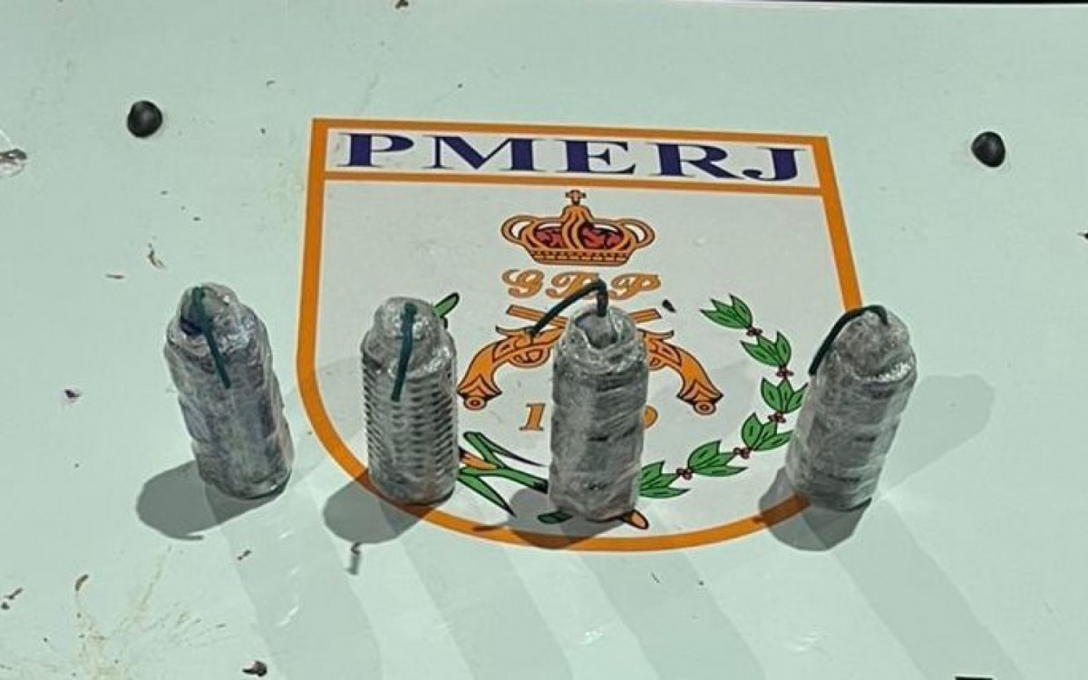 Granadas apreendidas na a&ccedil;&atilde;o