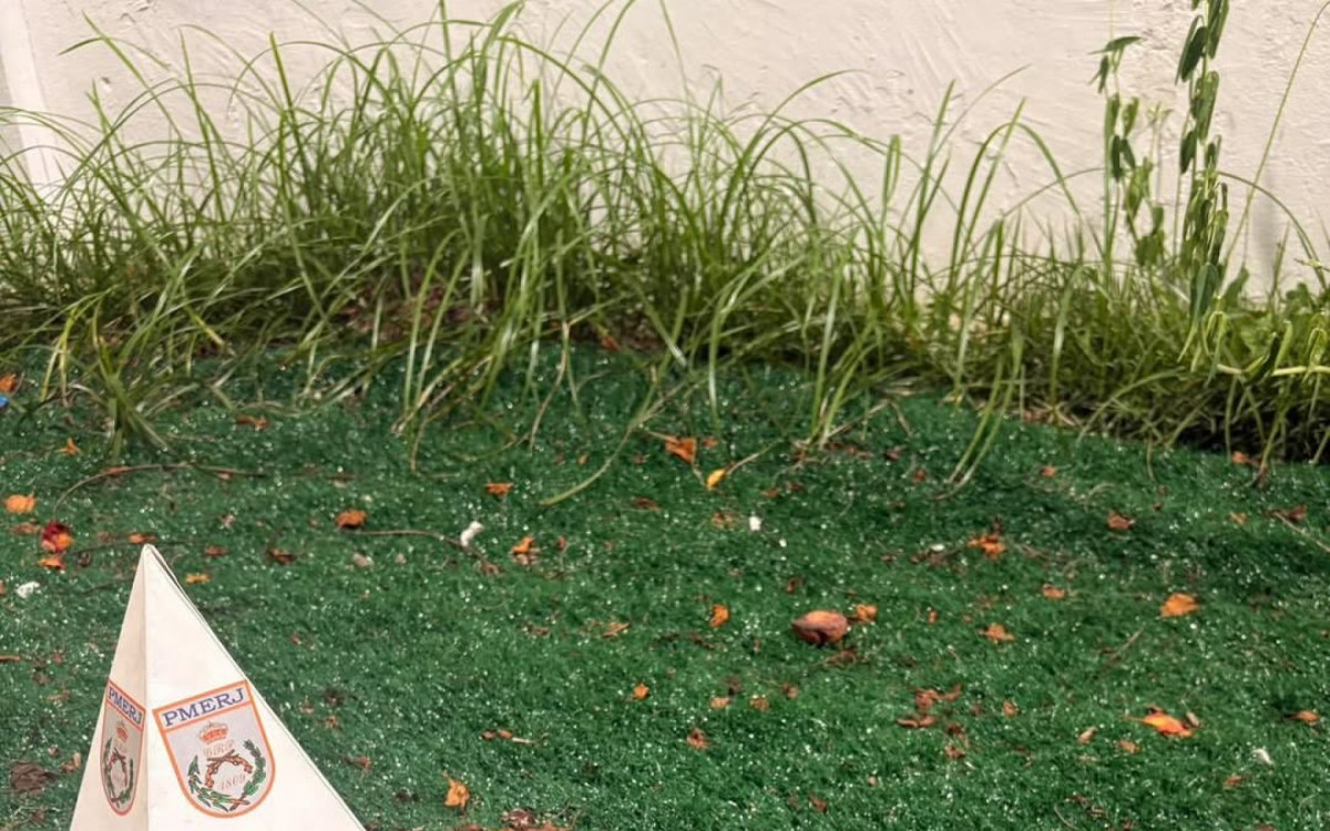 PMs encontraram a pistola calibre 9mm que teria sido usada no ataque &agrave;s v&iacute;timas