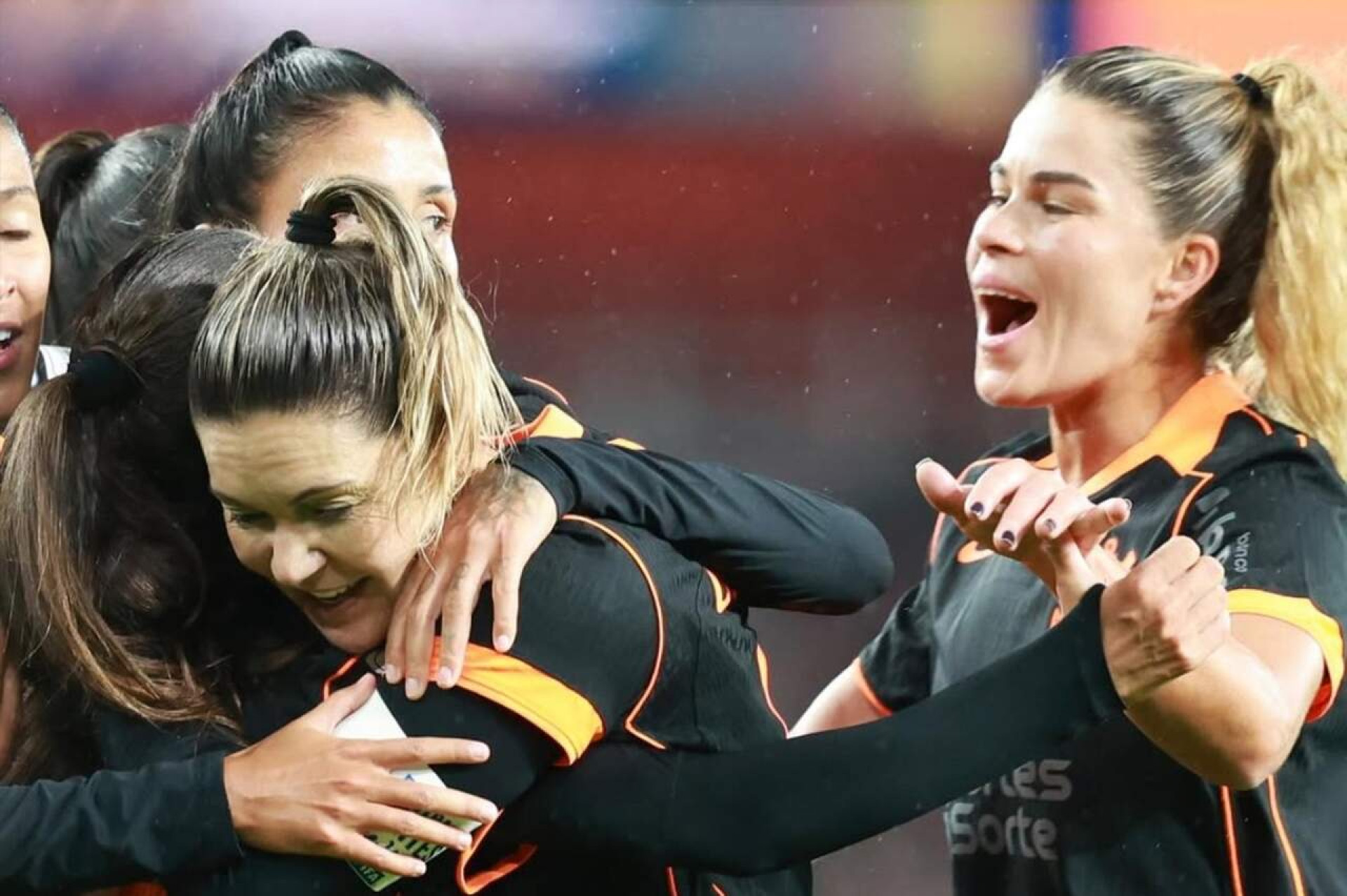 Arsenal bate Corinthians na prorroga&ccedil;&atilde;o e conquista o Mundial Feminino