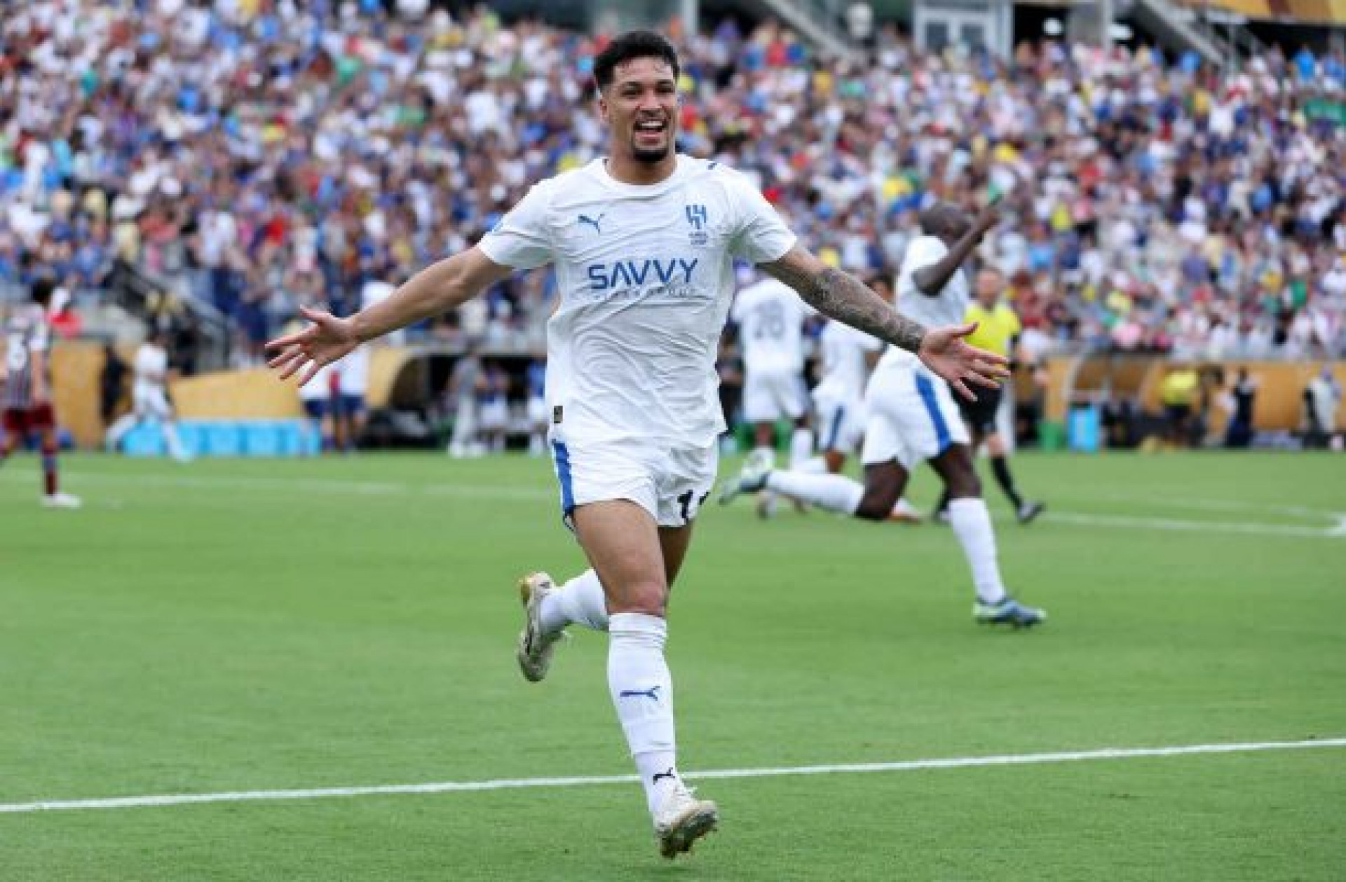 Marcos Leonardo tem negocia&ccedil;&otilde;es avan&ccedil;adas com gigante espanhol