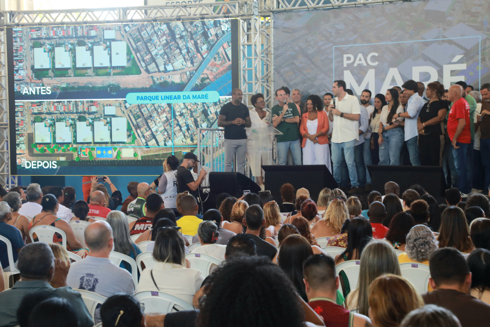 Prefeitura do Rio apresentou neste domingo (1º) as obras do PAC Periferia Viva no Complexo da Maré, na Zona Norte - Divulgação/Prefeitura do Rio