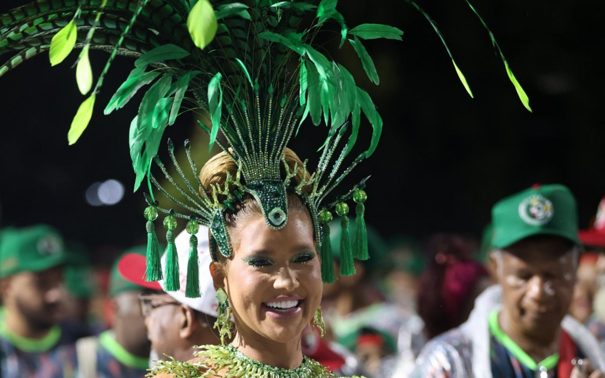 Virginia Fonseca durante o ensaio da Grande Rio