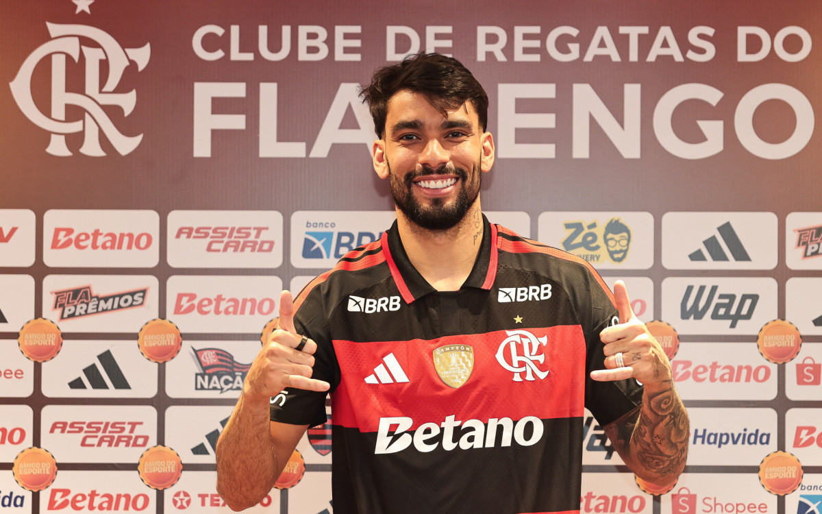 Paquetá é apresentado pelo Flamengo