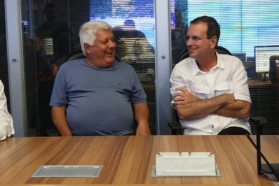 Cláudio Ferreti e Eduardo Paes trocam experiências em gestão pública