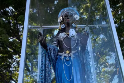 Estátua em homenagem a Iemanjá é depredada em Teresina