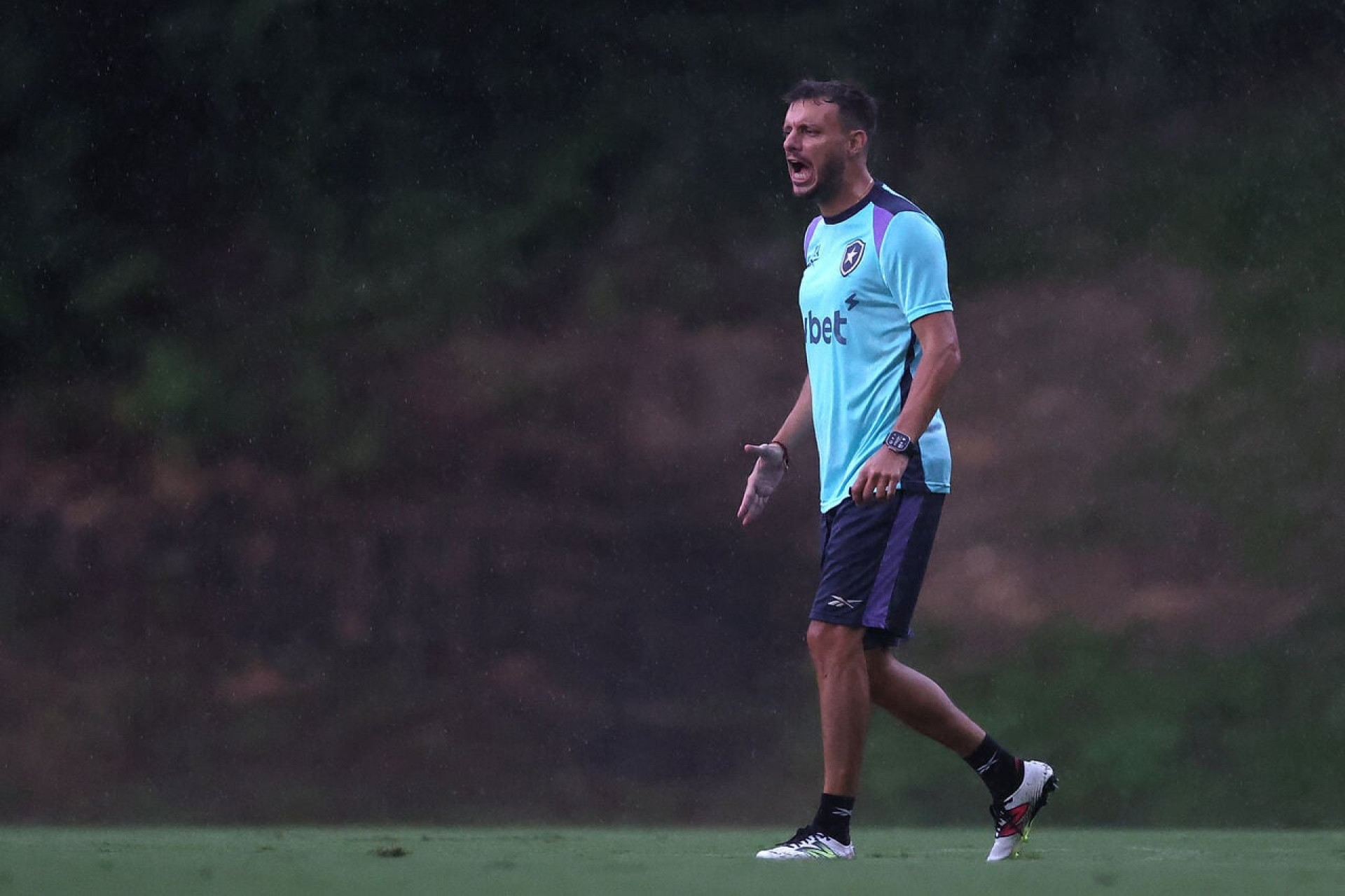 Anselmi ganha problema para visitar o Gr&ecirc;mio