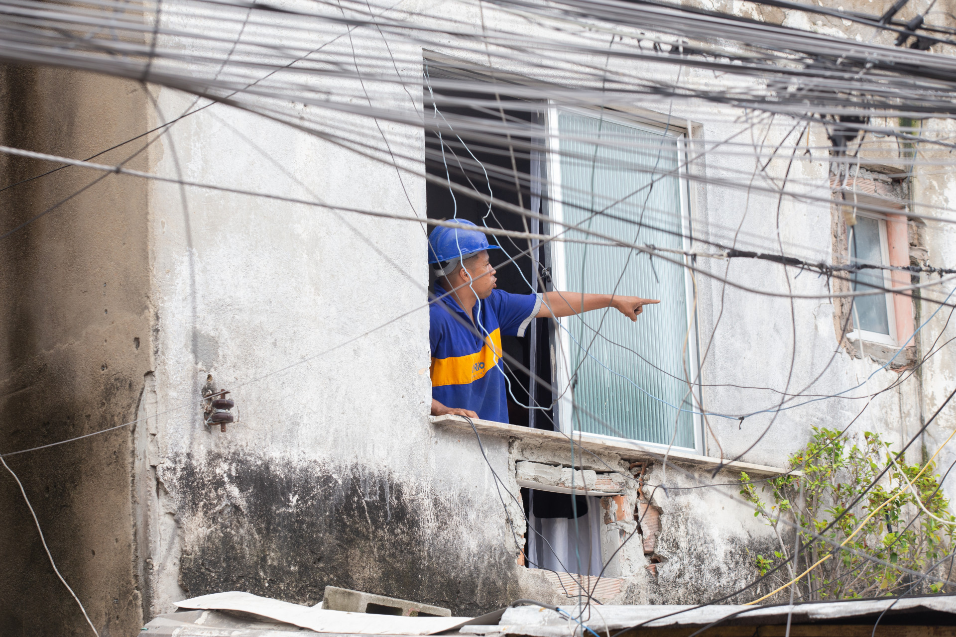 Prédio desabou na Favela do Metrô, no Maracanã, Zona Norte, na madrugada desta segunda-feira (2) - Érica Martin/Agência O Dia