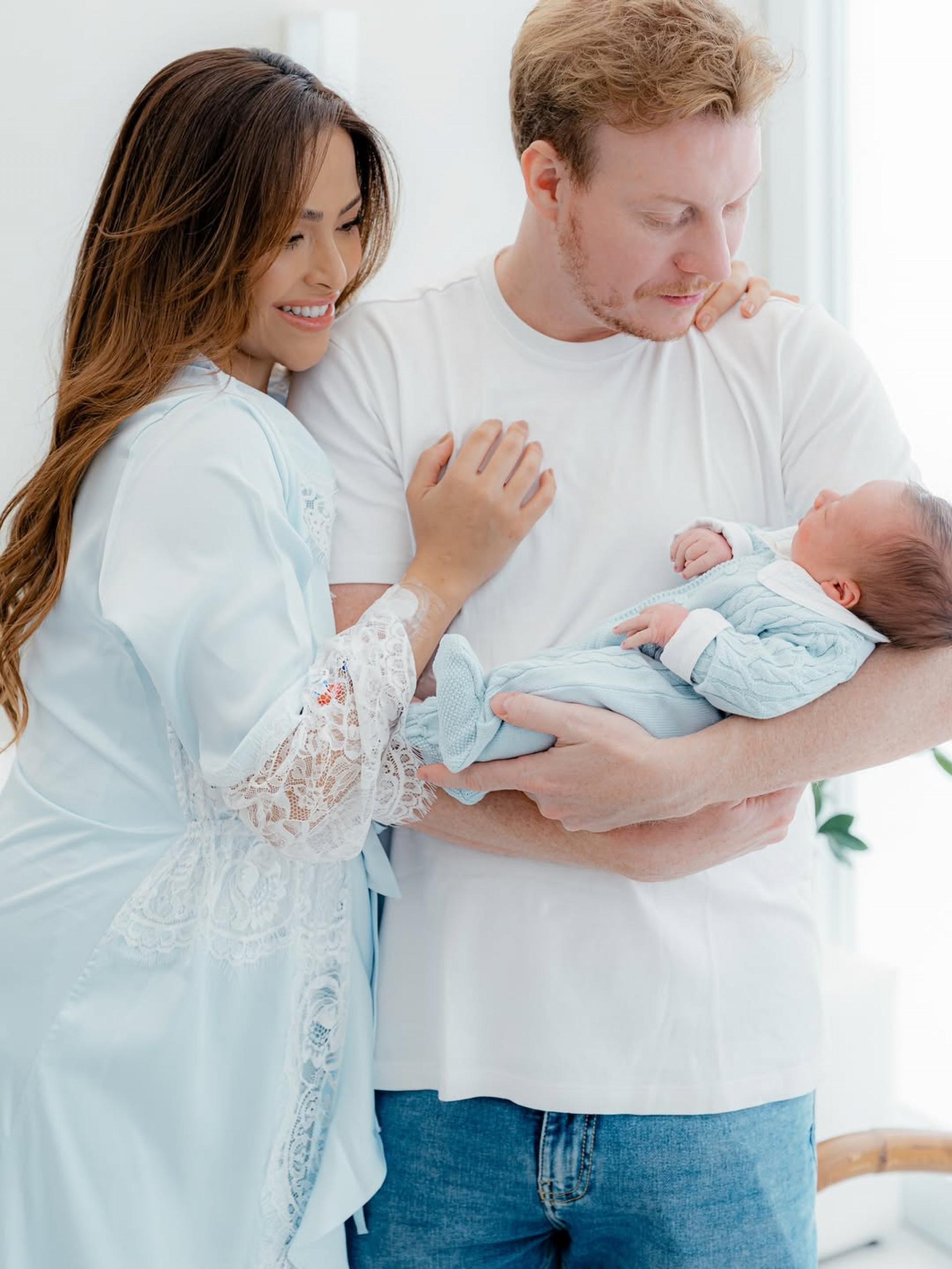 Gabi Luthai e Teo Teló com o filho, Matteo - Reprodução/Instagram 