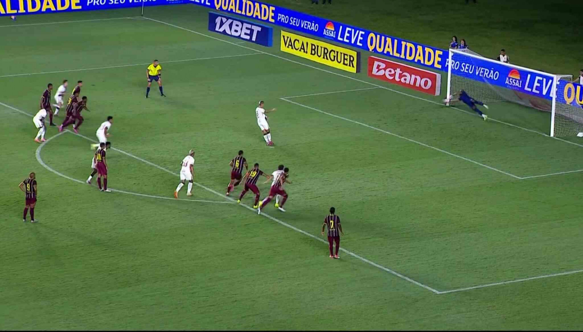 L&eacute;o Jardim admite frustra&ccedil;&atilde;o ap&oacute;s empate do Vasco: “Longe do que procuramos”