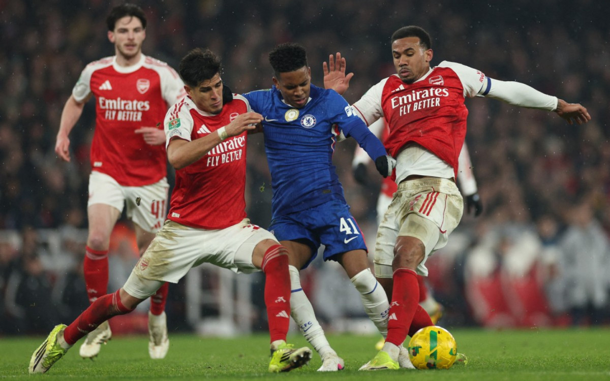 Arsenal venceu o Chelsea por 1 a 0 e garantiu vaga na final da Copa da Liga Inglesa
