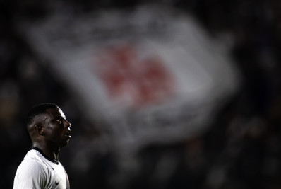 Marino Hinestroza celebra estreia pelo Vasco, mas lamenta resultado ruim