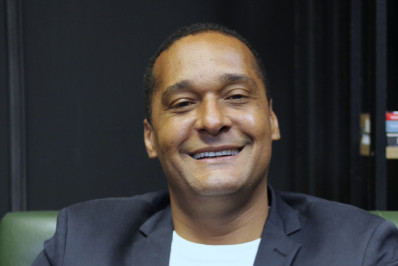 Adriano Fidélis lança livro para ajudar empresas com má gestão