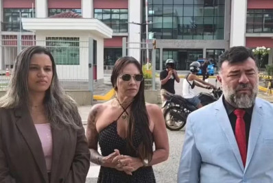 Justiça inicia audiência sobre tentativa de feminicídio contra empresária Rose Rosa em Cabo Frio