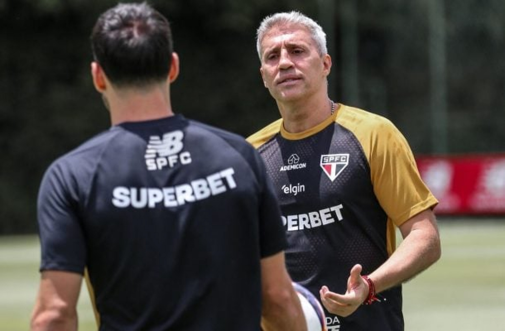 S&atilde;o Paulo vai repetir escala&ccedil;&atilde;o para o cl&aacute;ssico contra o Santos