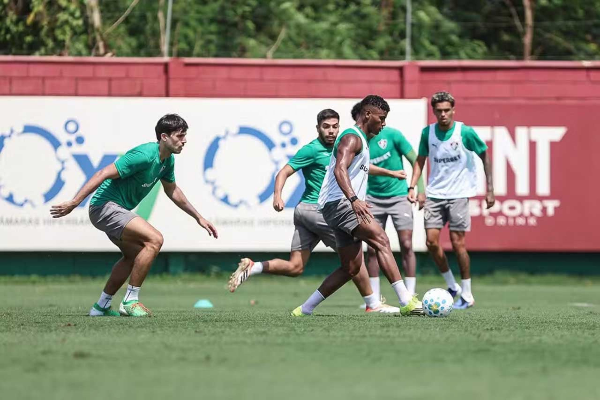 Fluminense pode ter H&eacute;rcules e Soteldo contra o Bahia