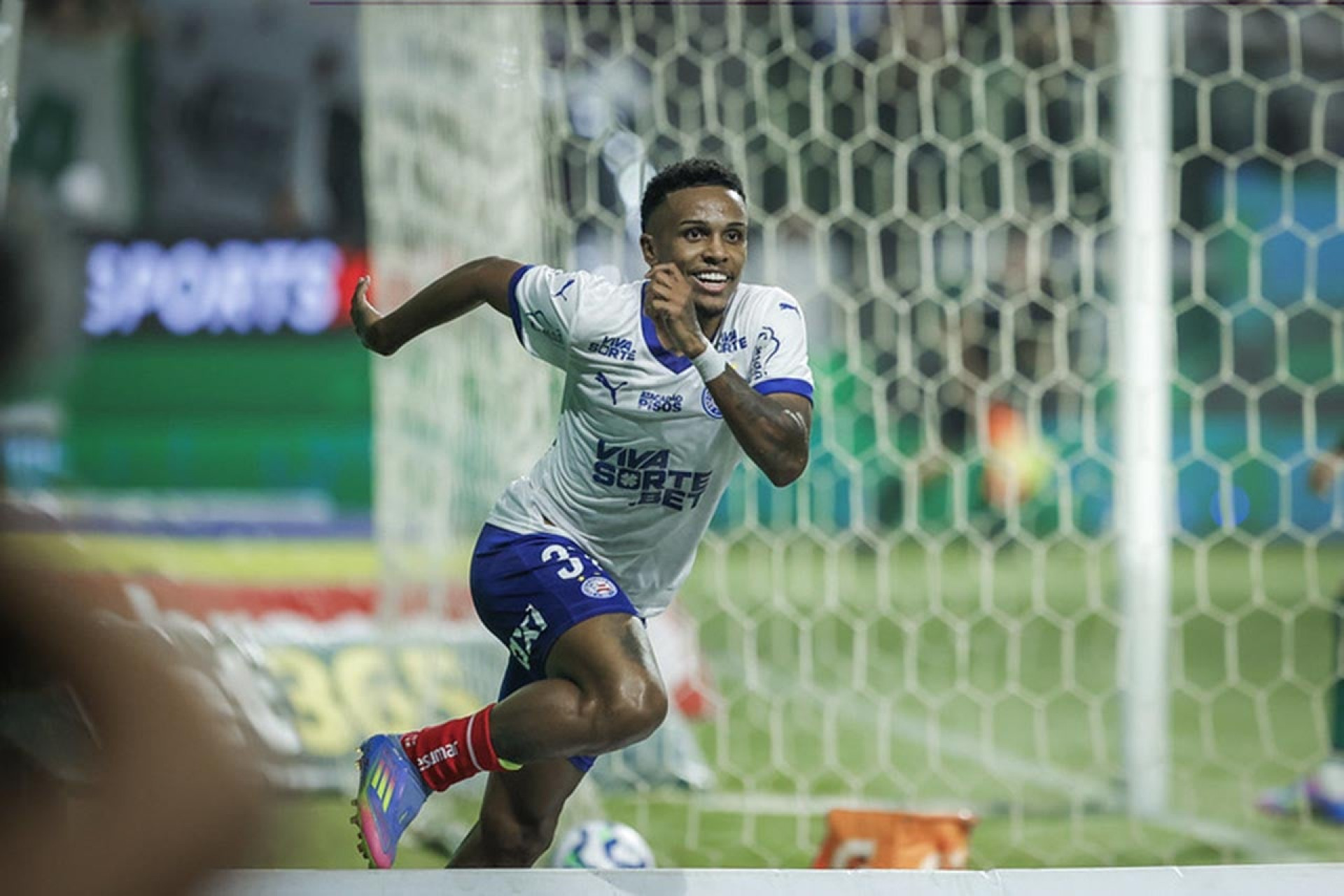 Rusga com Bahia faz Corinthians desistir da contrata&ccedil;&atilde;o de Kayky