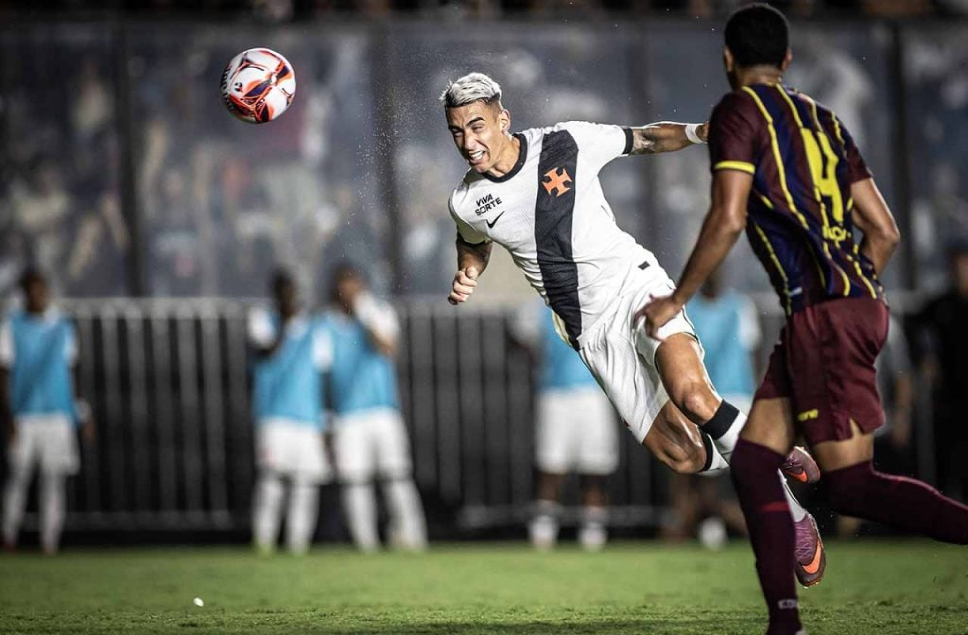 Vasco perde for&ccedil;a no ataque ap&oacute;s sa&iacute;da de Rayan e liga alerta