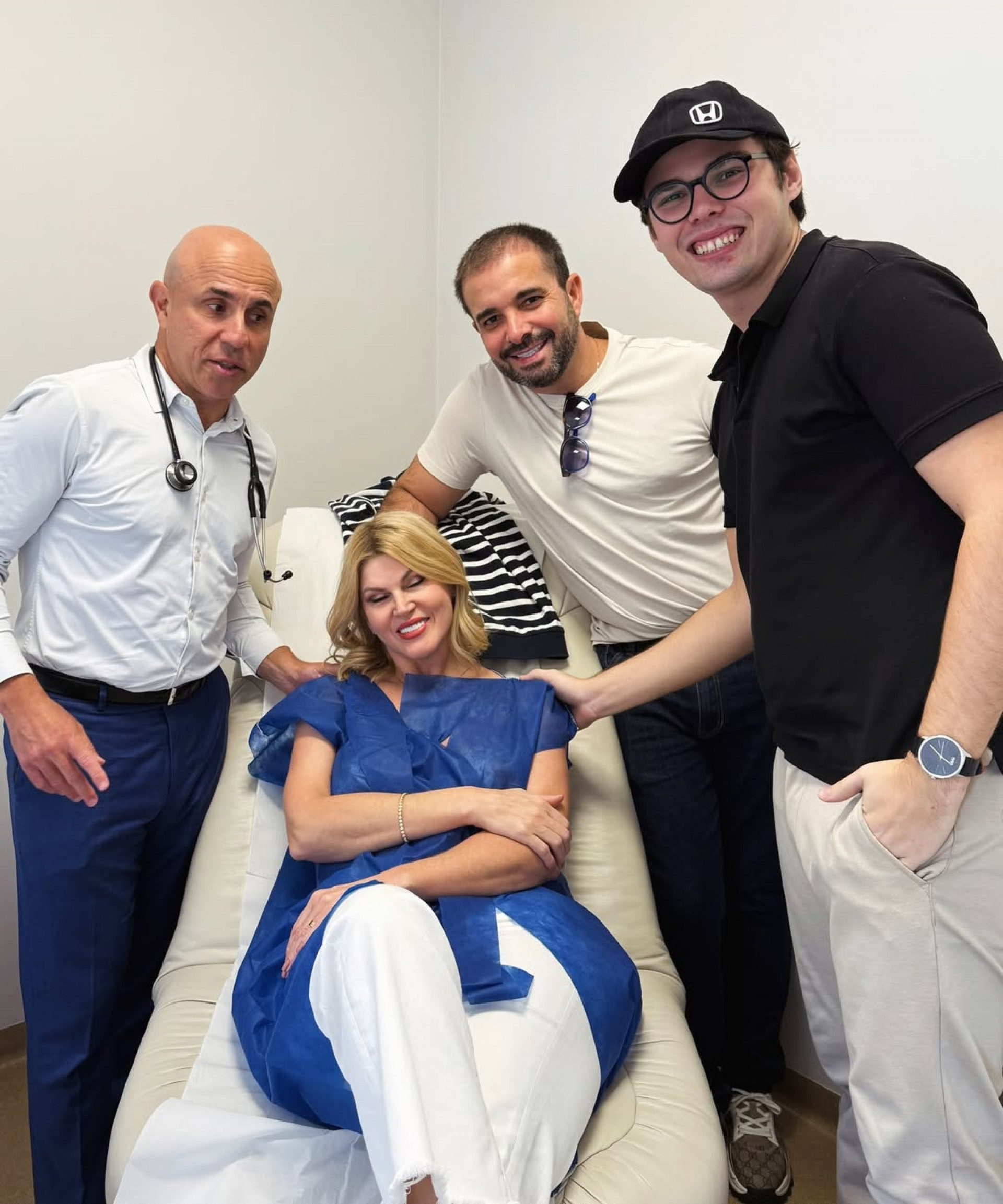 Val Marchiori segue em tratamento do câncer de mama  - Reprodução/Instagram 