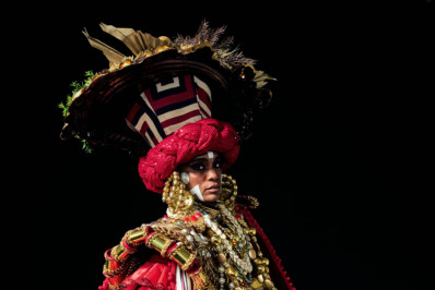 União de Maricá apresenta fantasia da ala de baianas 