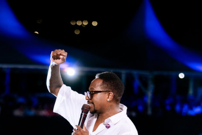 Mumuzinho celebra 10 anos do projeto 'Resenha do Mumu' com turnê especial