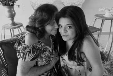 Pequena Lô lamenta morte da avó materna: 'Dia mais triste'