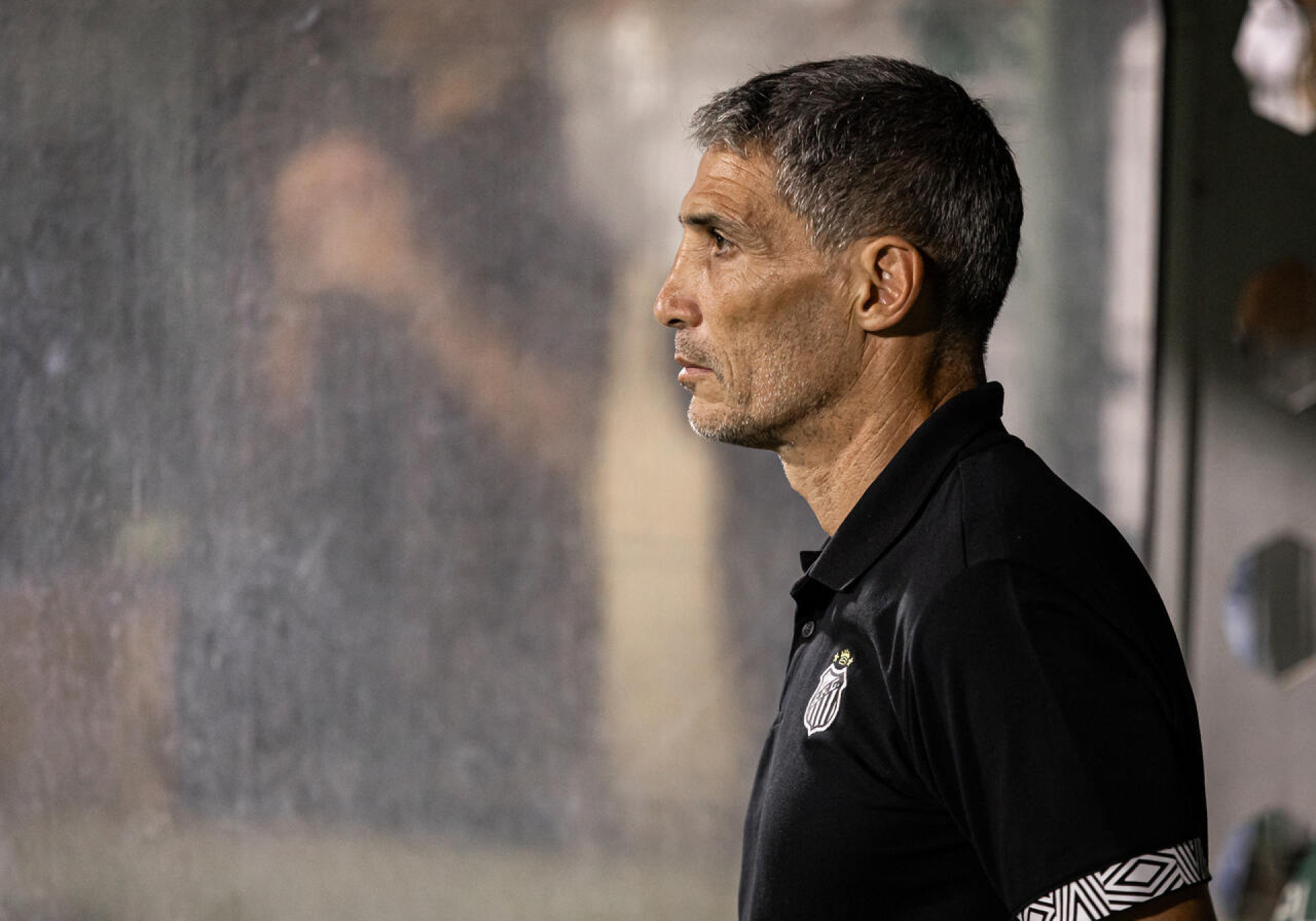 Vojvoda corre risco de demiss&atilde;o do Santos em caso de derrota para o S&atilde;o Paulo