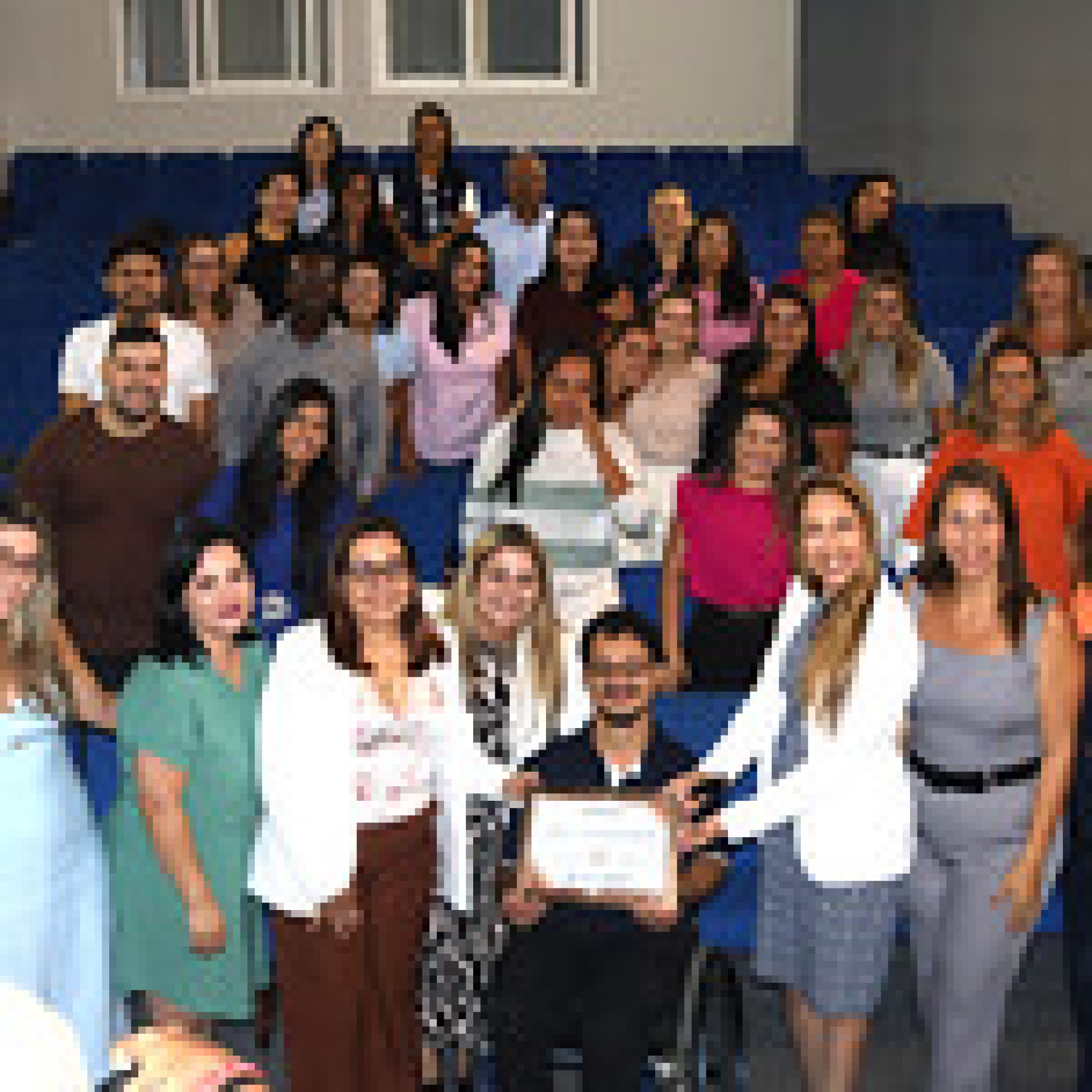 Equipe comemora e se emociona com o reconhecimento - Divulga&ccedil;&atilde;o/PMAR